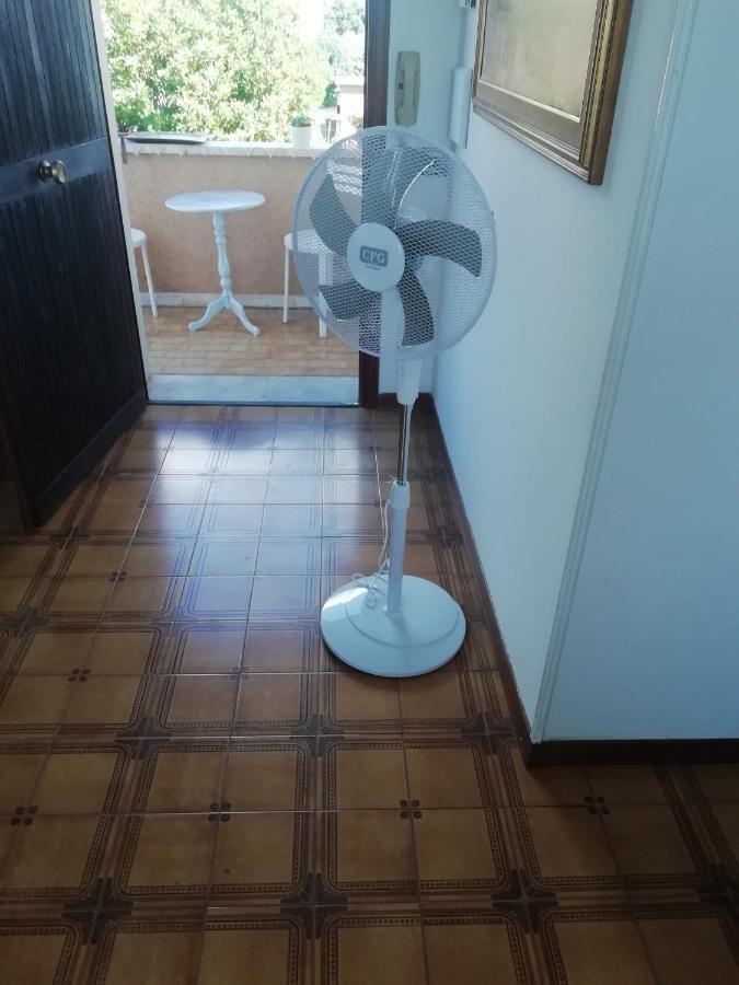 La Casetta Dei Grilli - Accanto Alle Terme Di Venturina E 10" Dal Mare 宛图里那 外观 照片