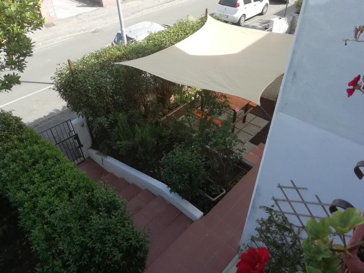 La Casetta Dei Grilli - Accanto Alle Terme Di Venturina E 10" Dal Mare 宛图里那 外观 照片